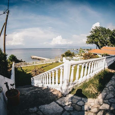 Villa Galanis By The Sea Niforeika Eksteriør billede