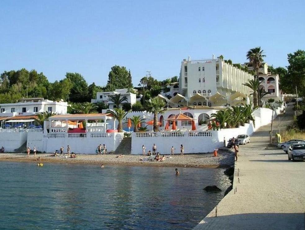Villa Galanis By The Sea Niforeika Eksteriør billede